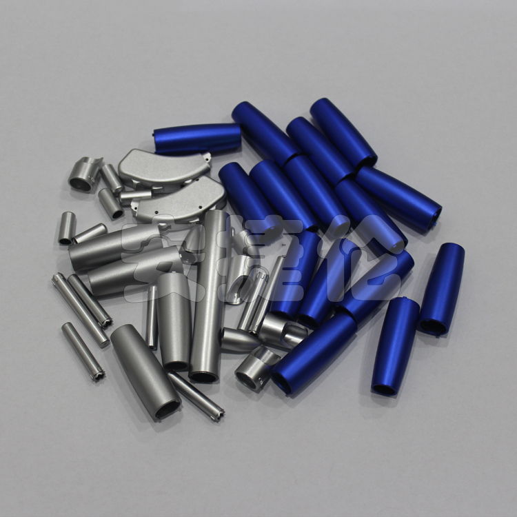 自動噴膠(jiāo)機噴(pēn)出來的筆杆 自動噴膠(jiāo)機噴出來的筆杆