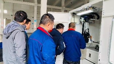【刷塗設（shè）備驗收】河南橡膠減震製品客戶視頻驗收自動刷塗機