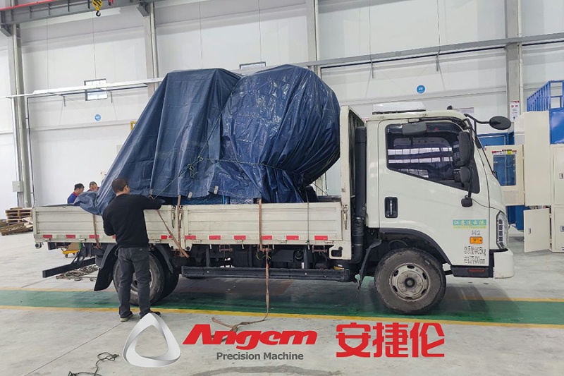 自動滾(gǔn)噴機1 自動滾噴機1