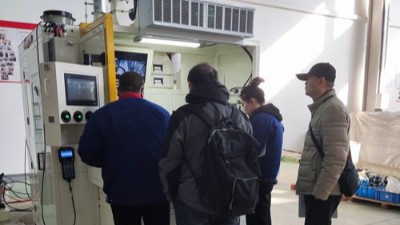 驗（yàn）收成功！定製款自動噴膠機（jī）獲橡膠製品客戶高度（dù）認（rèn）可