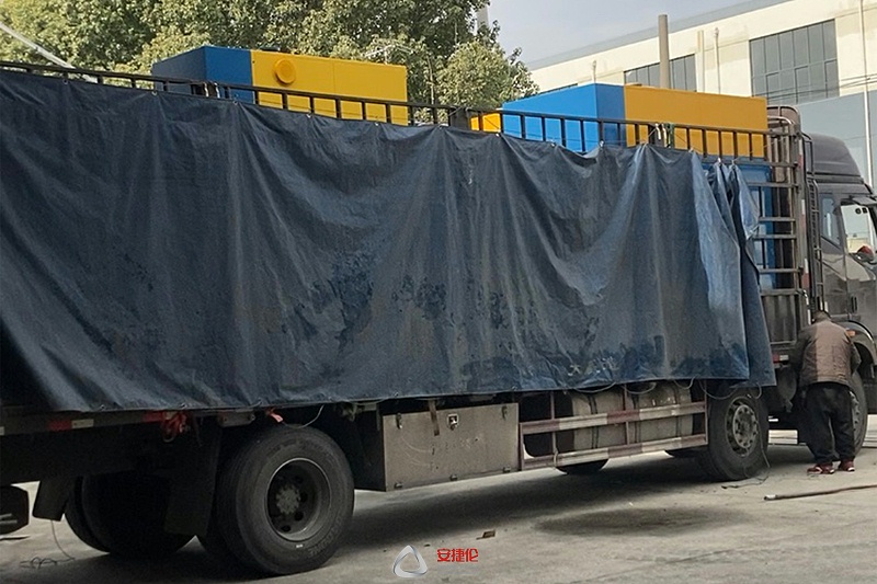 自動(dòng)噴膠機 自動噴膠機