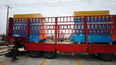榴莲网站兩台自動（dòng）噴膠機 為蘇（sū）州橡膠減震客戶（hù）再添助力