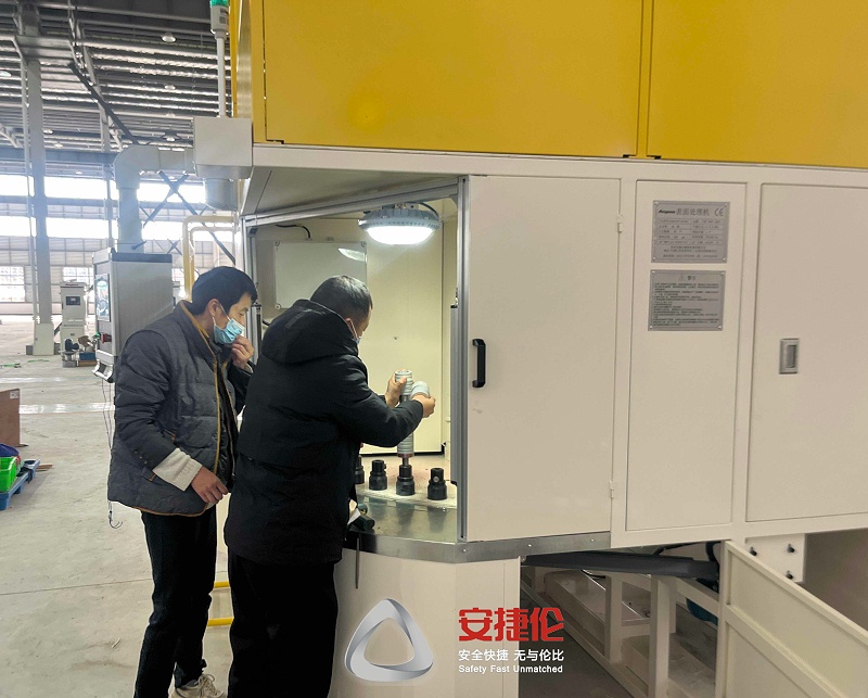 自動噴膠(jiāo)機 自動噴膠機