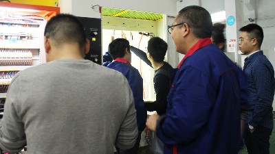 自動噴膠機、內（nèi）孔自動塗膠機順利通過客戶驗收，現已發貨！