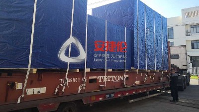 墨西哥天（tiān）納克訂購的自動滾膠機和襯套專用自動（dòng）塗膠機已發（fā）貨