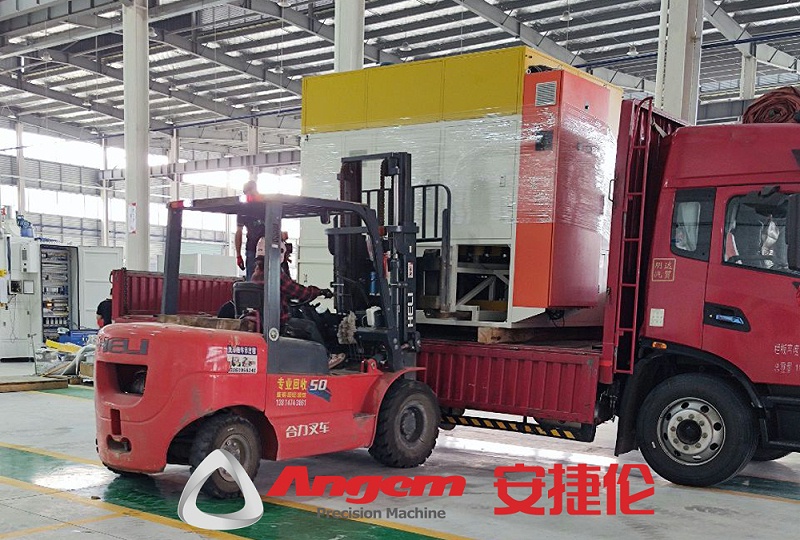 噴膠機(jī)5 噴膠機5