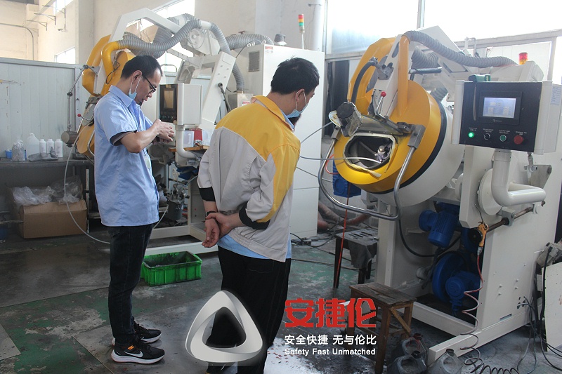 滾噴設備 滾噴(pēn)設備(bèi)