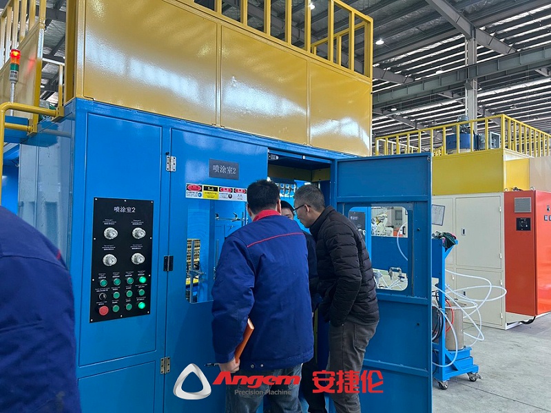 鹽城客(kè)戶驗收噴膠機2 鹽城客戶驗收噴膠機2