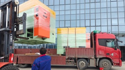 合作（zuò）10年+汽車零部件老客戶，又複（fù）購三台自動噴膠機