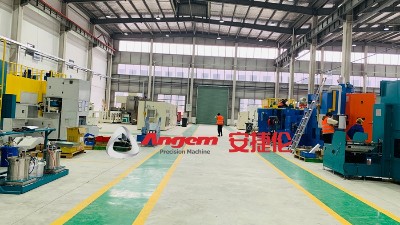 榴莲网站自動噴（pēn）塗設（shè）備、磷化（huà）線迎來江蘇汽車配（pèi）件客戶考察
