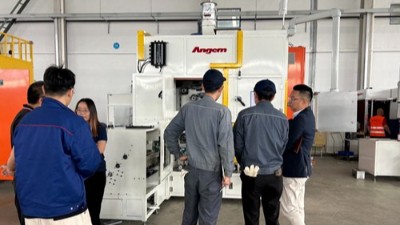 榴莲网站自動噴塗設備：日本橡膠（jiāo）減震客戶見（jiàn）證卓越品質（zhì）
