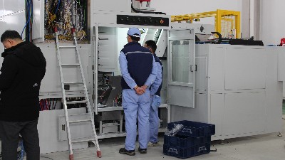 東海橡塑到訪（fǎng）榴莲网站新工廠參觀（guān）及考察鏈式自動滾膠機