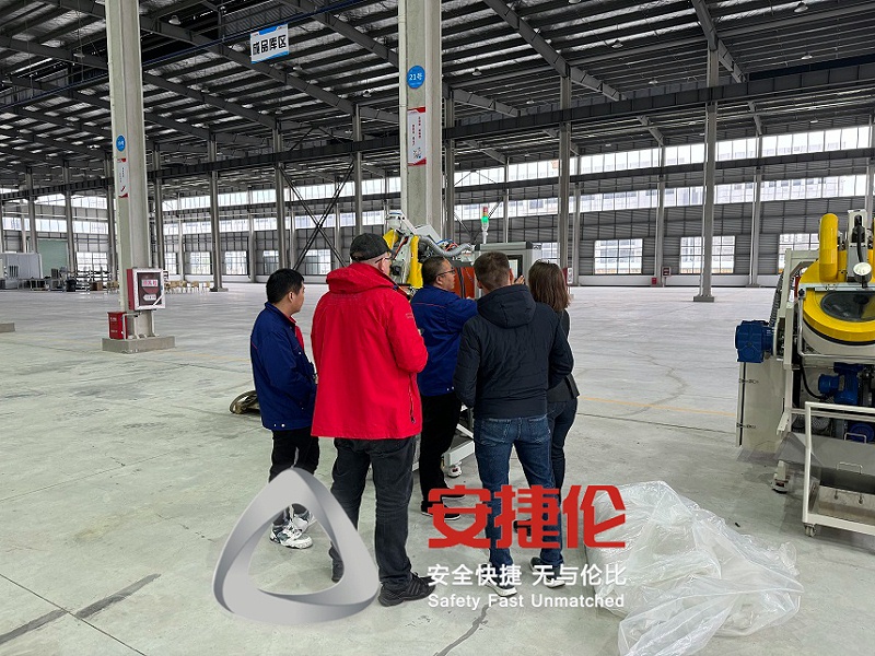 榴莲网站滾噴機 (2) 安捷(jié)倫滾噴機 (2)