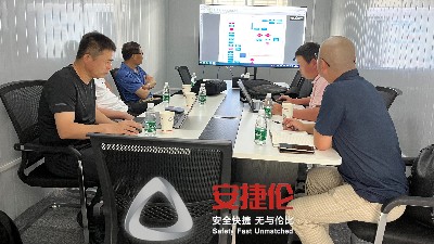大連密封件O型圈客戶到訪安（ān）捷倫參觀考察全自動（dòng）滾噴（pēn）機